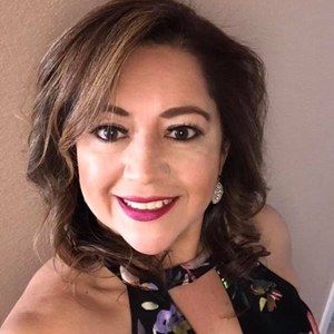 Meet your Posher, Roxana